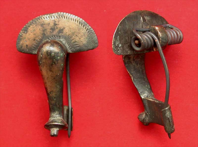 Roman sale knee brooch